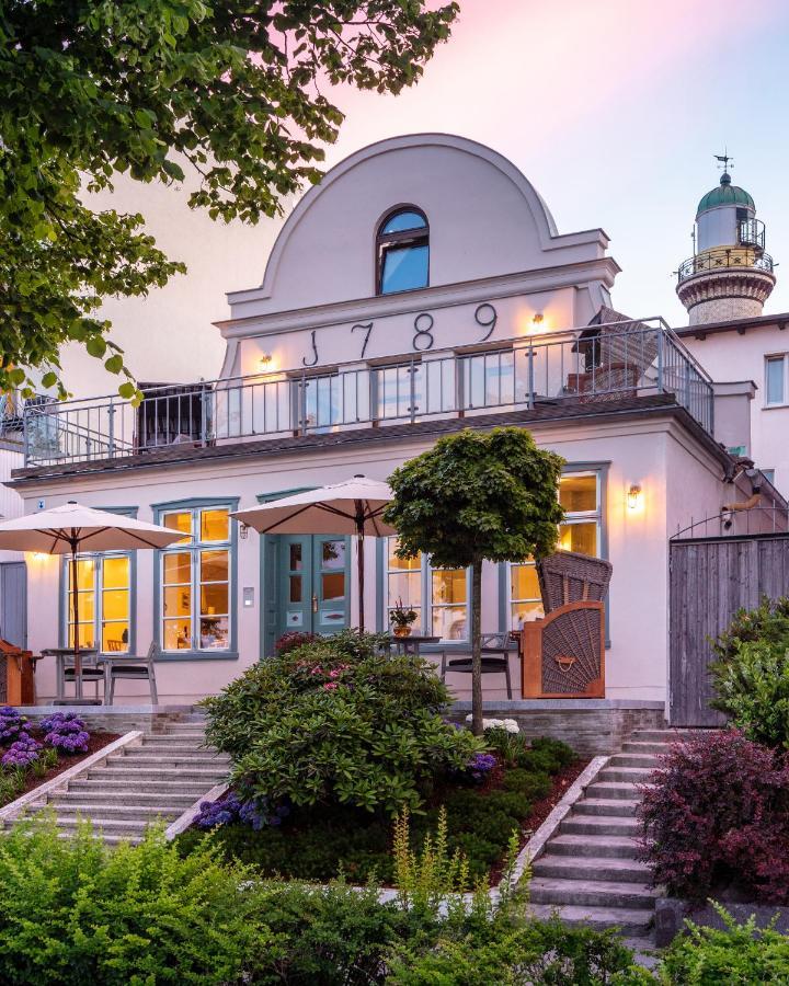 Kapitaenshaus In Wasserlage! Traumapartments Warnemuende Appartement